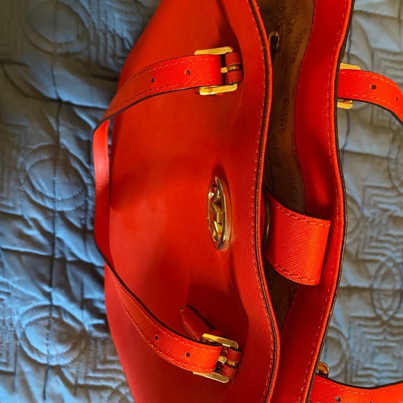 SALE! Michael Kors Jet Set large Travel Tote - Mandarin Leather - Picture 9 of 14